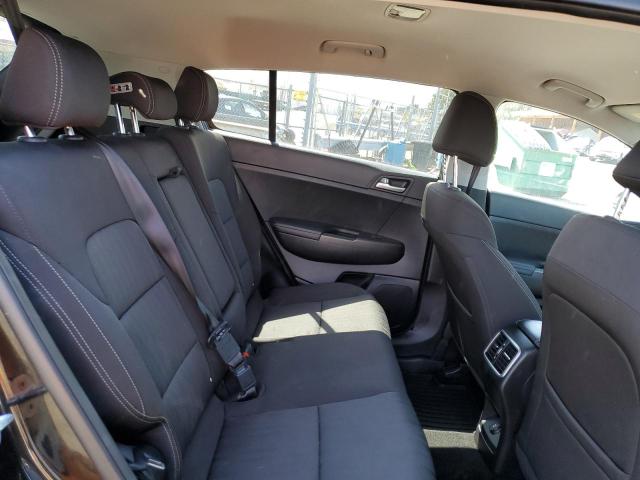 KNDPMCAC7H7079148 KIA Sportage Lx