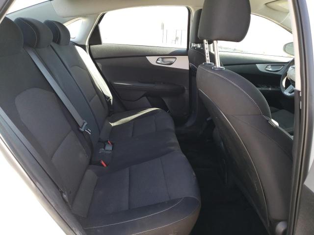 3KPF24AD4PE544242 KIA FORTE LX