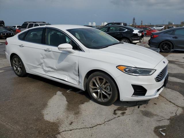 3FA6P0CDXKR109157 Ford FUSION SEL