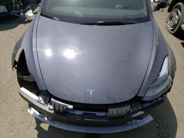 5YJ3E1EB3PF386438 Tesla MODEL 3
