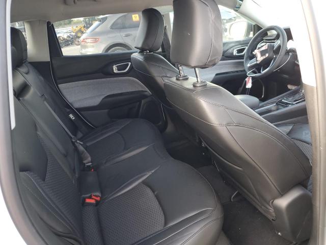 3C4NJCBB3NT229379 Jeep Compass Latitude