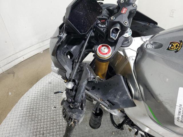 2022 APRILIA TUONO V4 1 ZD4KZUA06NS000458