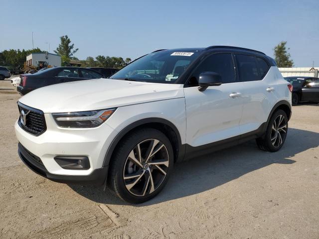 2020 Volvo XC40 