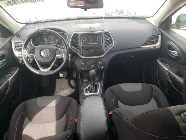 1C4PJMCXXJD570075 Jeep Cherokee Latitude