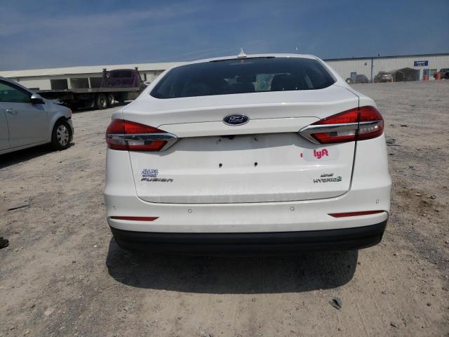 3FA6P0LU2KR137597 Ford Fusion SE 6