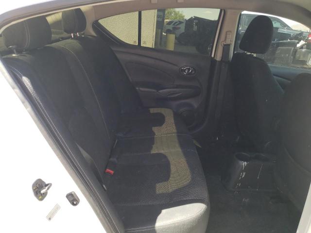 3N1CN7AP2JL807498 Nissan VERSA S
