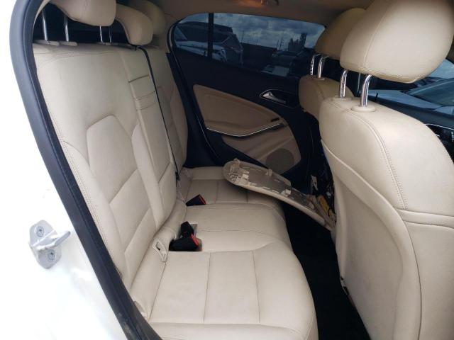 2018 MERCEDES-BENZ GLA 250 - WDCTG4EB5JJ369596