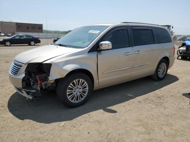 2013 Chrysler Town & Country Touring-L