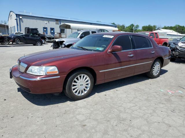 2004 Lincoln Town Car Executive