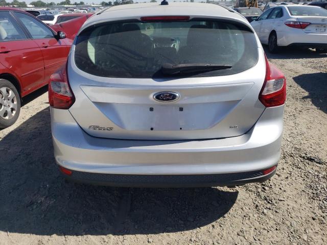 1FADP3K2XEL176739 Ford FOCUS SE
