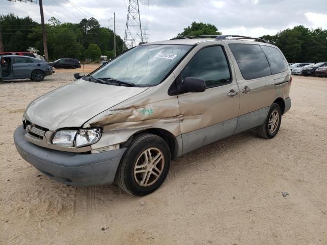 2000 Toyota Sienna LE