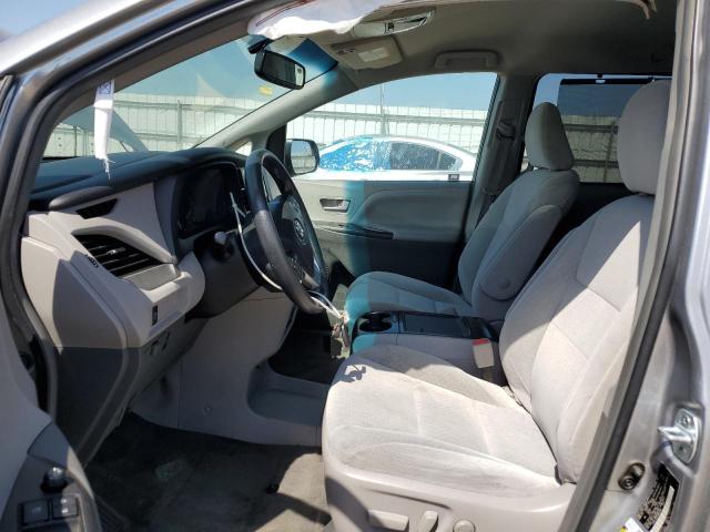 5TDKZ3DC5HS819339 Toyota SIENNA LE