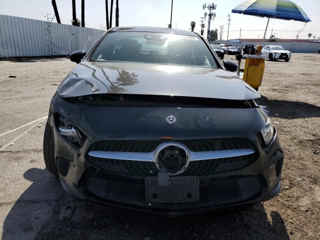 WDD3G4EB5KW002004 Mercedes-Benz A 220