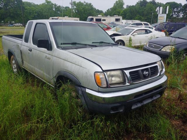 Salvage cars for sale from Copart Hueytown, AL: 2000 Nissan Frontier King Cab XE