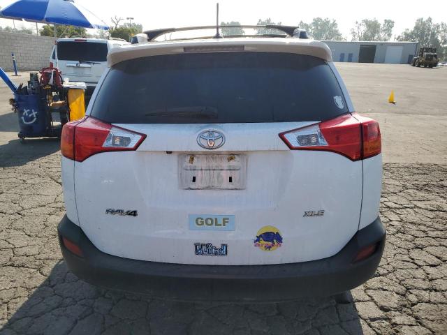 2T3WFREV8FW173612 Toyota Rav4 Xle