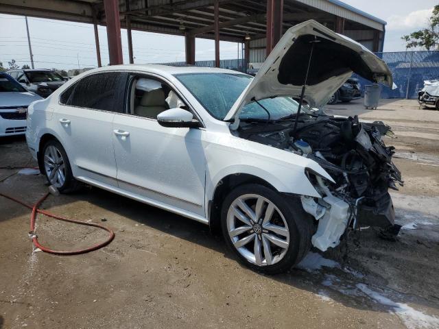 2016 VOLKSWAGEN PASSAT SEL - 1VWCT7A32GC067453