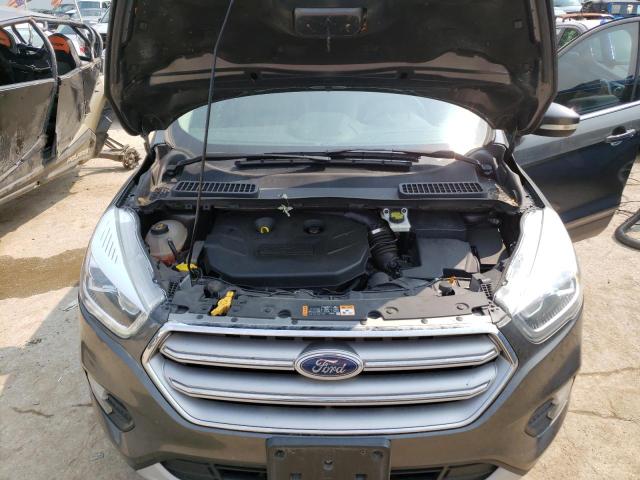 1FMCU9J94HUE25174 Ford Escape Titanium
