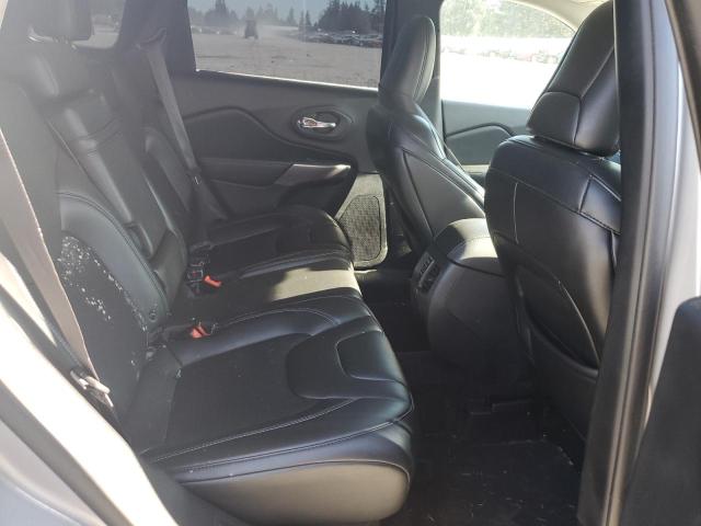 1C4PJLLB8KD226261 Jeep Cherokee Latitude Plus