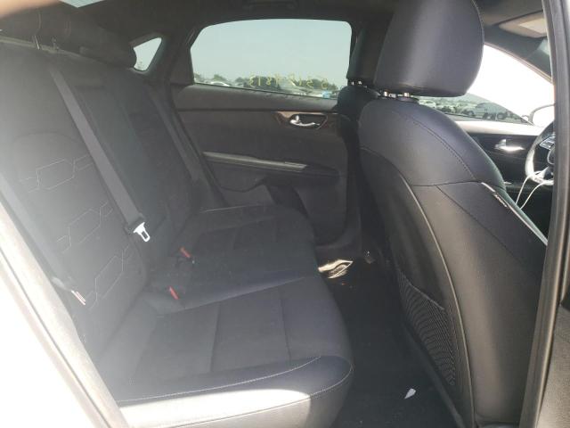 3KPF34AD4ME329596 KIA Forte Gt Line