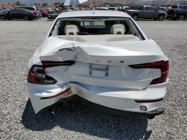 7JR102FK6KG011427 Volvo S60 T5 Momentum