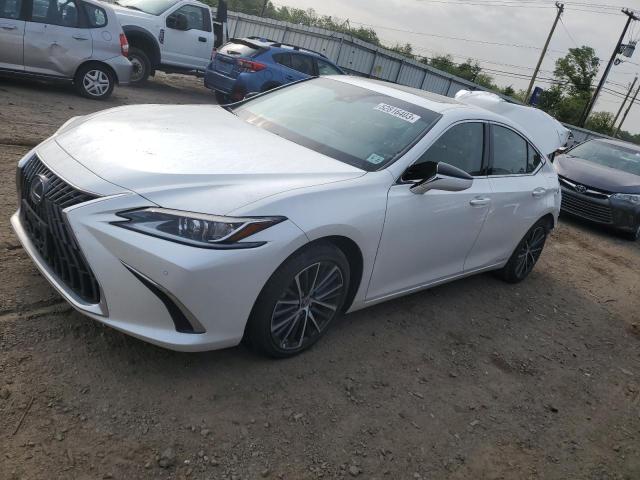 2022 Lexus ES 300h 