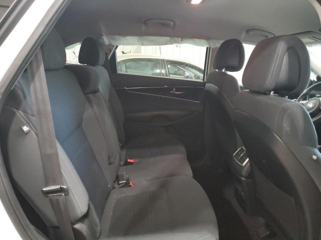 5XYPGDA59GG180367 KIA SORENTO LX