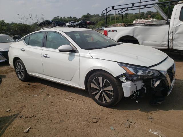 1N4BL4DW0NN366563 Nissan Altima SV 4