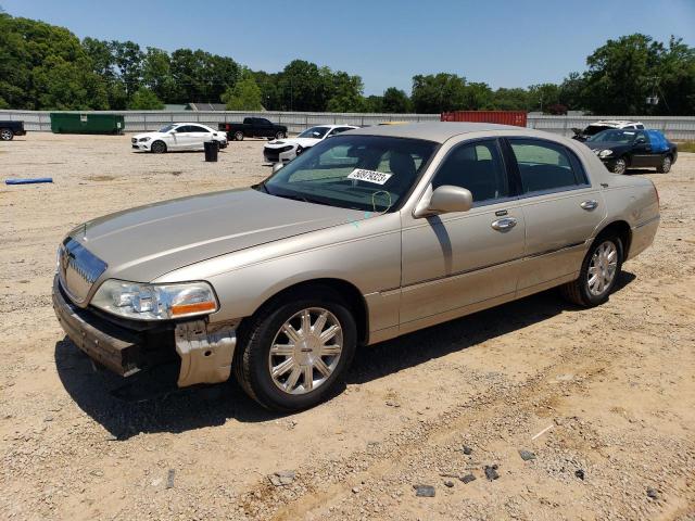 2010 Lincoln Town Car Signature Limited