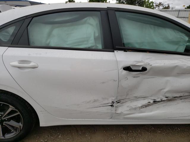 3KPF24AD1PE617826 KIA FORTE LX