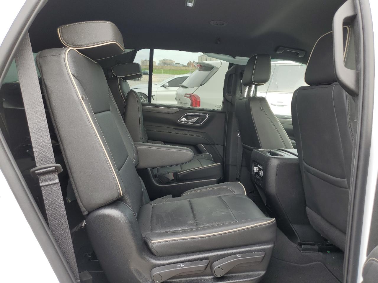 1gks1bkd0nr363438 1GKS1BKD0NR363438 2022 GMC Yukon Slt