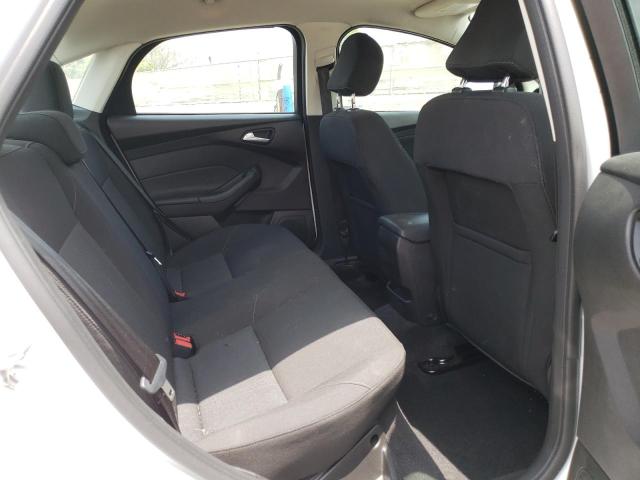 1FADP3F24GL395662 Ford FOCUS SE