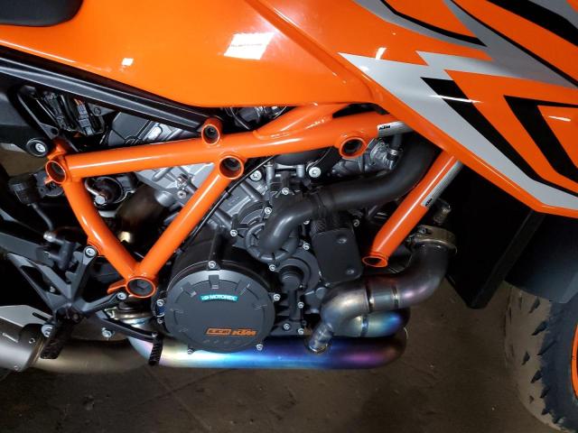 2022 KTM 1290 SUPER - VBKV39406NM952527