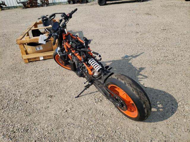 2022 KTM 890 DUKE R VBKTU9406NM830562