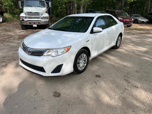 2014 Toyota Camry Hybrid 