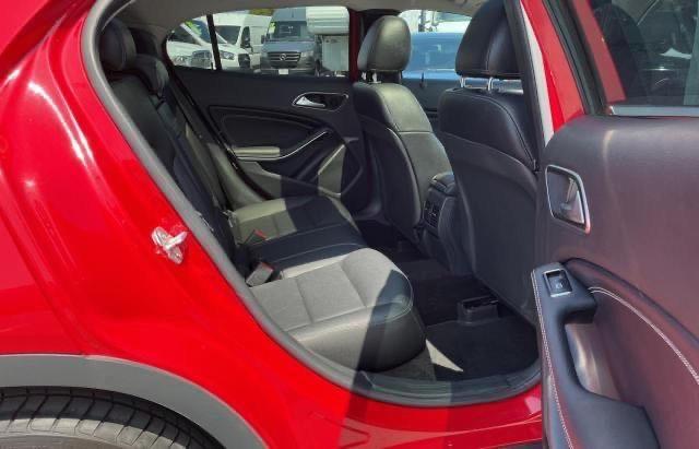 WDCTG4GB1FJ126758 Mercedes-Benz Gla 250 4matic