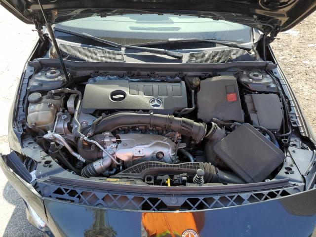 WDD3G4EB5KW002004 Mercedes-Benz A 220
