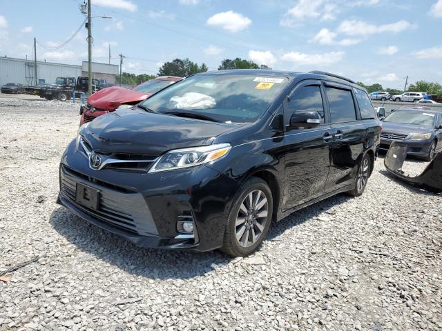 2018 Toyota Sienna XLE