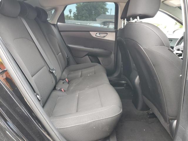 3KPF24AD2ME387354 KIA FORTE FE