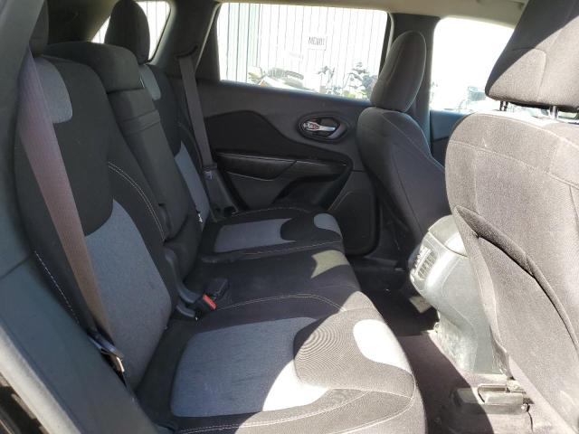 1C4PJMAS4GW226360 Jeep Cherokee Sport