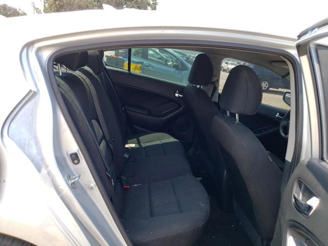 KNAFK4A61G5615245 KIA FORTE LX