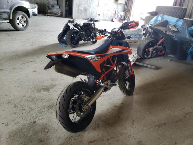 2023 KTM 690 SMC R VBKLSV402PM743372