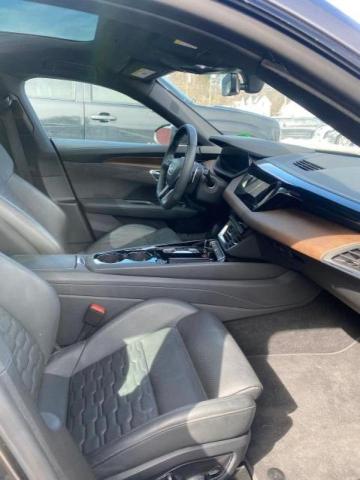 2022 AUDI E-TRON GT - WAUFJBFW1N7004424