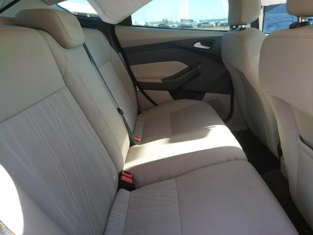 1FADP3K23JL205380 Ford FOCUS SE