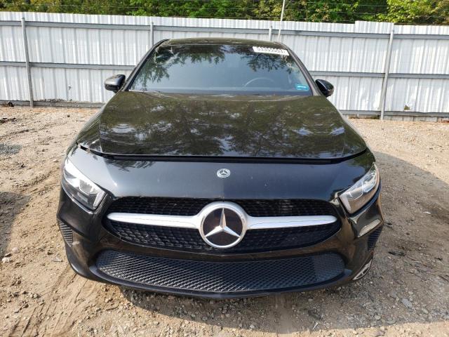  MERCEDES-BENZ A-CLASS 2019 Черный