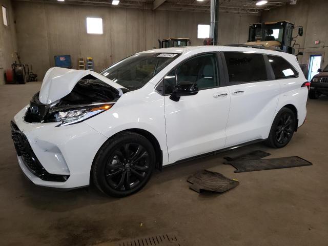 2022 TOYOTA SIENNA XSE - 5TDDRKEC9NS076097