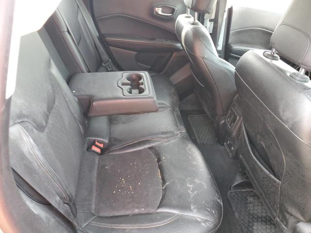 3C4NJCBB2JT165183 Jeep Compass Latitude