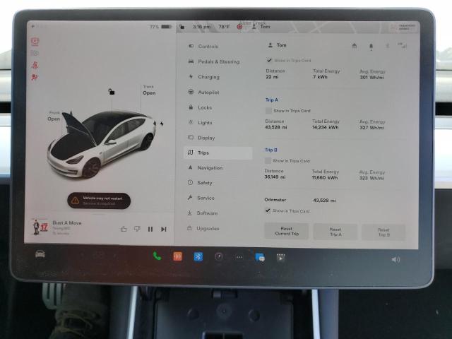 5YJ3E1EB9JF055869 Tesla MODEL 3