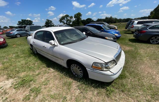 2005 Lincoln Town Car Signature