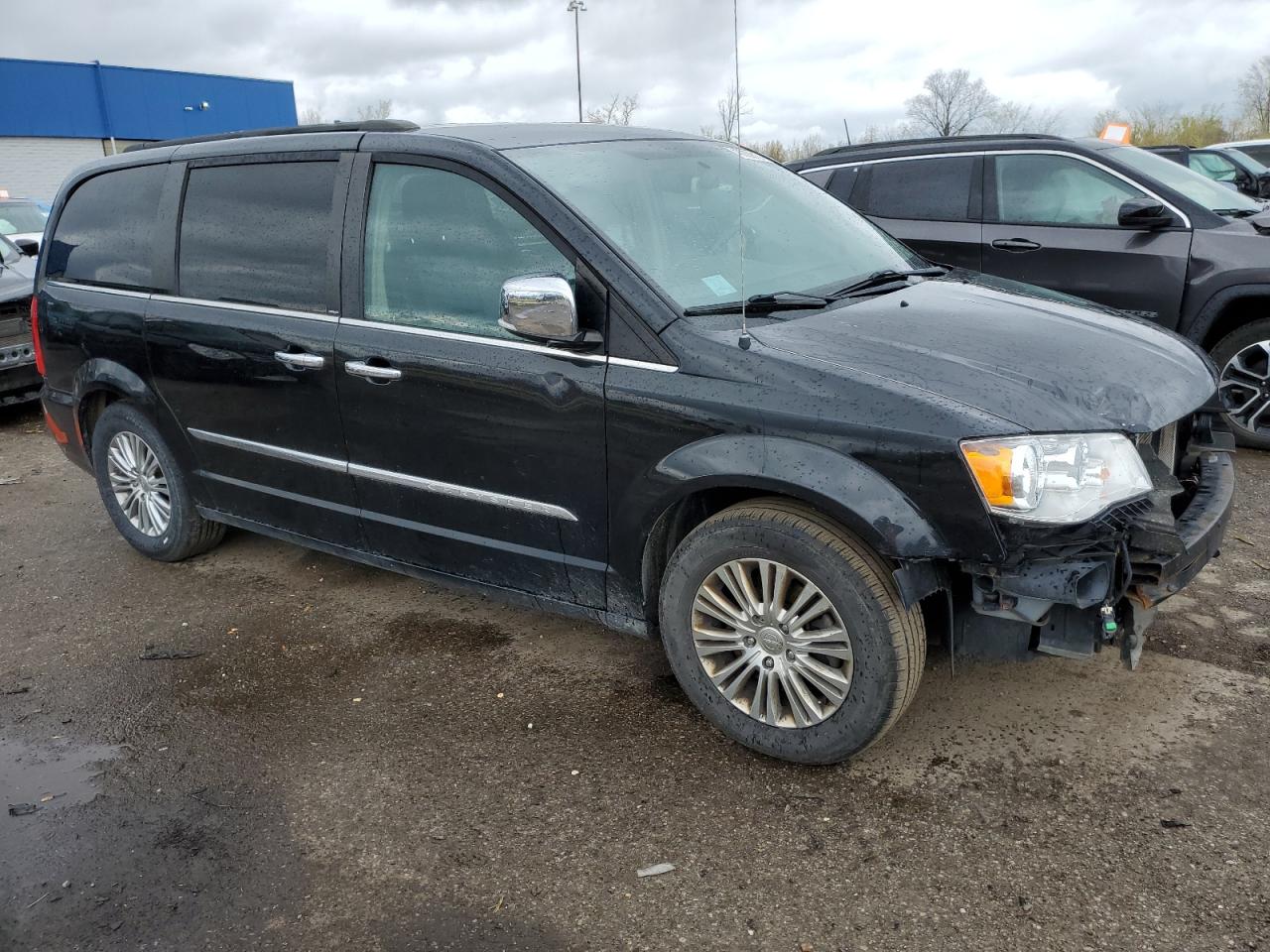 2013 Chrysler Town & Country Touring L vin: 2C4RC1CG4DR747819