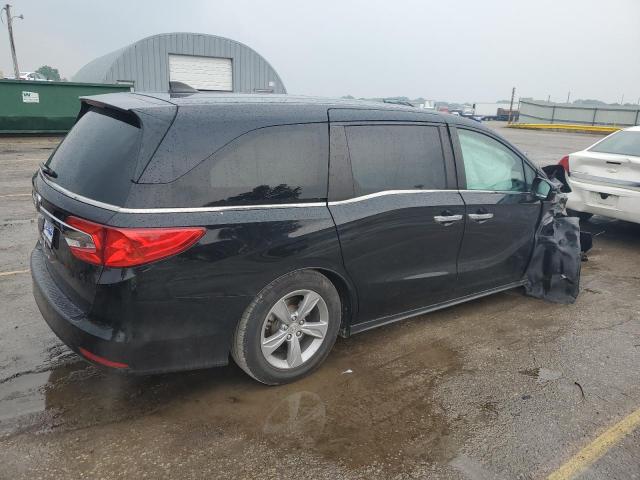 5FNRL6H73JB067763 2018 HONDA ODYSSEY, photo no. 3